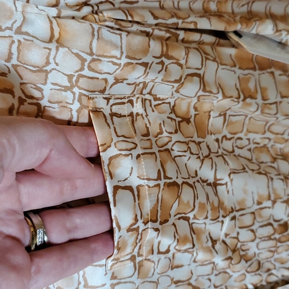 Blouse - Picture 8 of 8